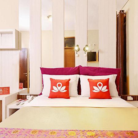 Zen Rooms Riau Natuna Bandung Esterno foto