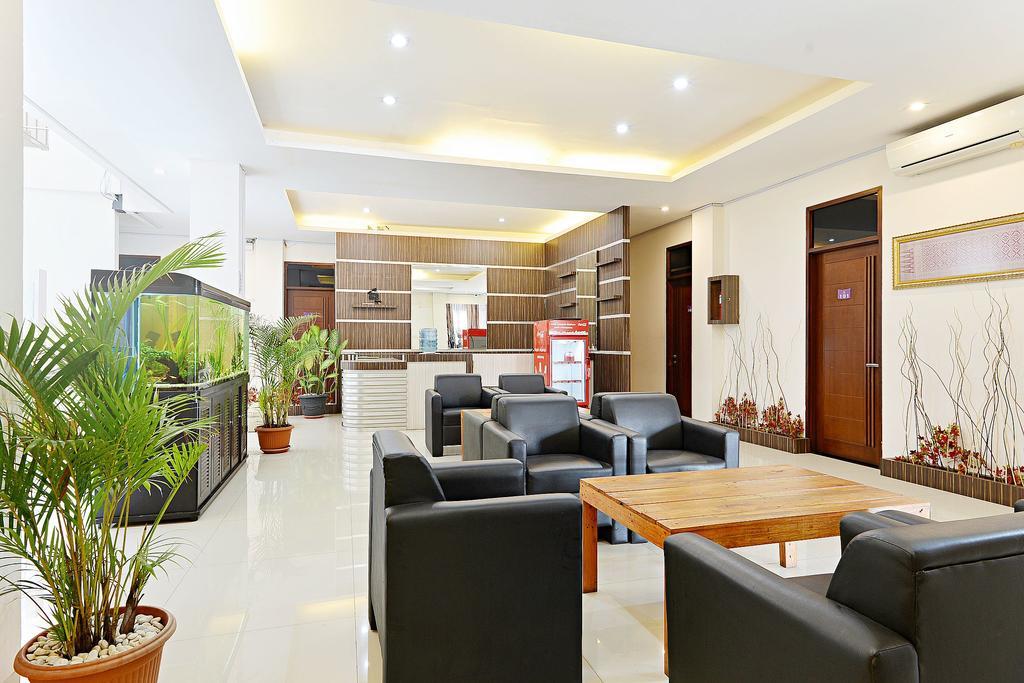 Zen Rooms Riau Natuna Bandung Esterno foto