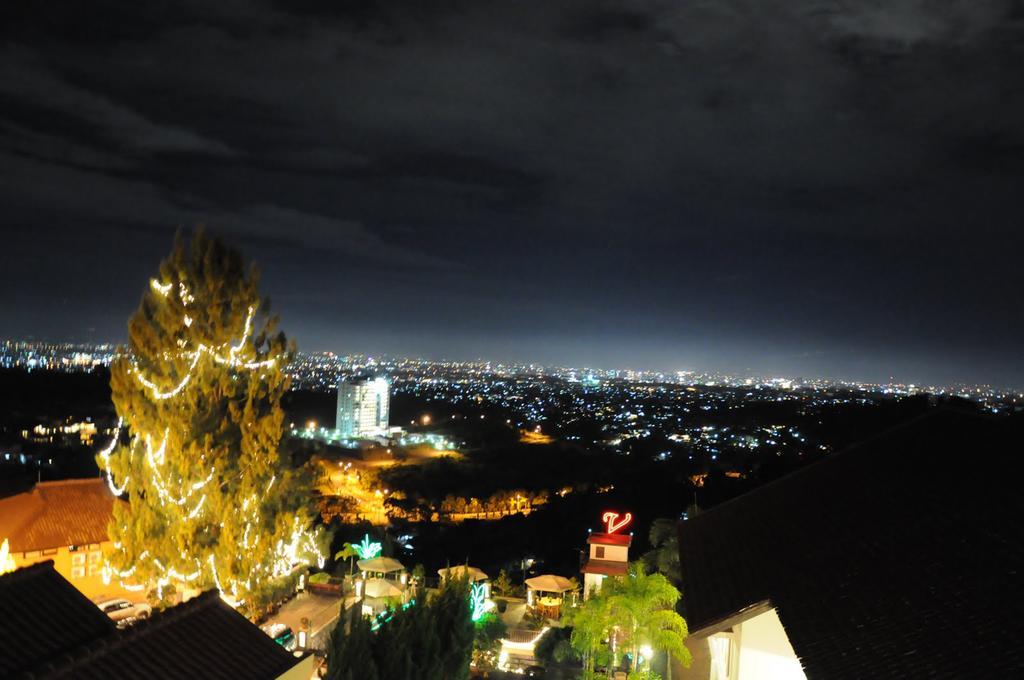 Zen Rooms Riau Natuna Bandung Esterno foto